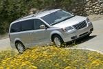 Chrysler Town & Country 2008 года